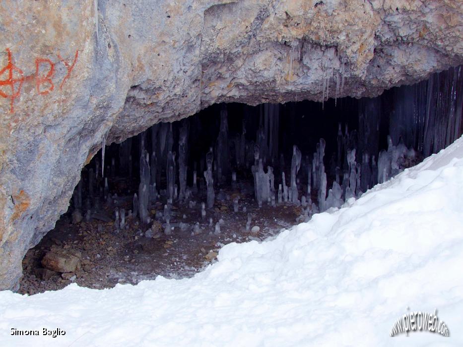 07 L'ingresso della Grotta dei Pagani.jpg